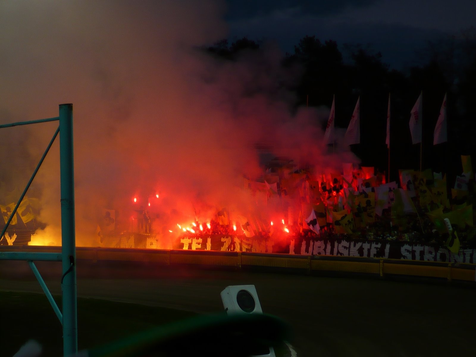 Maciej Firus SUper Firma na dwie linijki